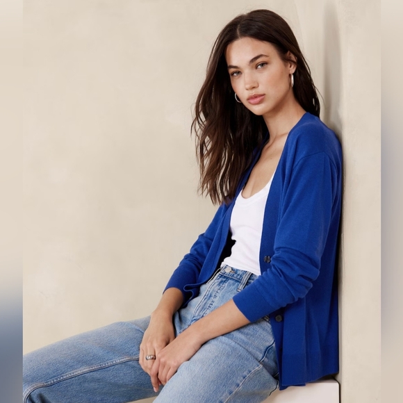 Banana Republic Forever Cardigan - Picture 2 of 6